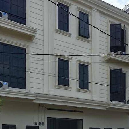 Prime Inn Near Jalan Sekip Mitra Reddoorz 메단 외부 사진